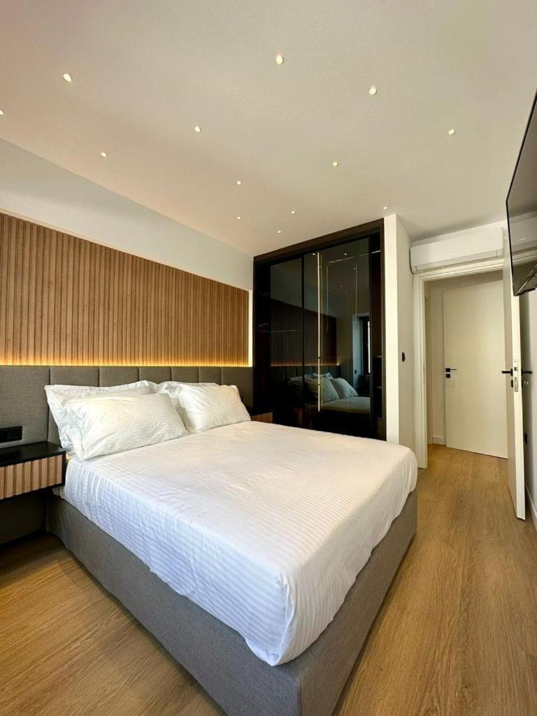 Bluemotion - Cruisehub 1B Apartment Пирея Екстериор снимка